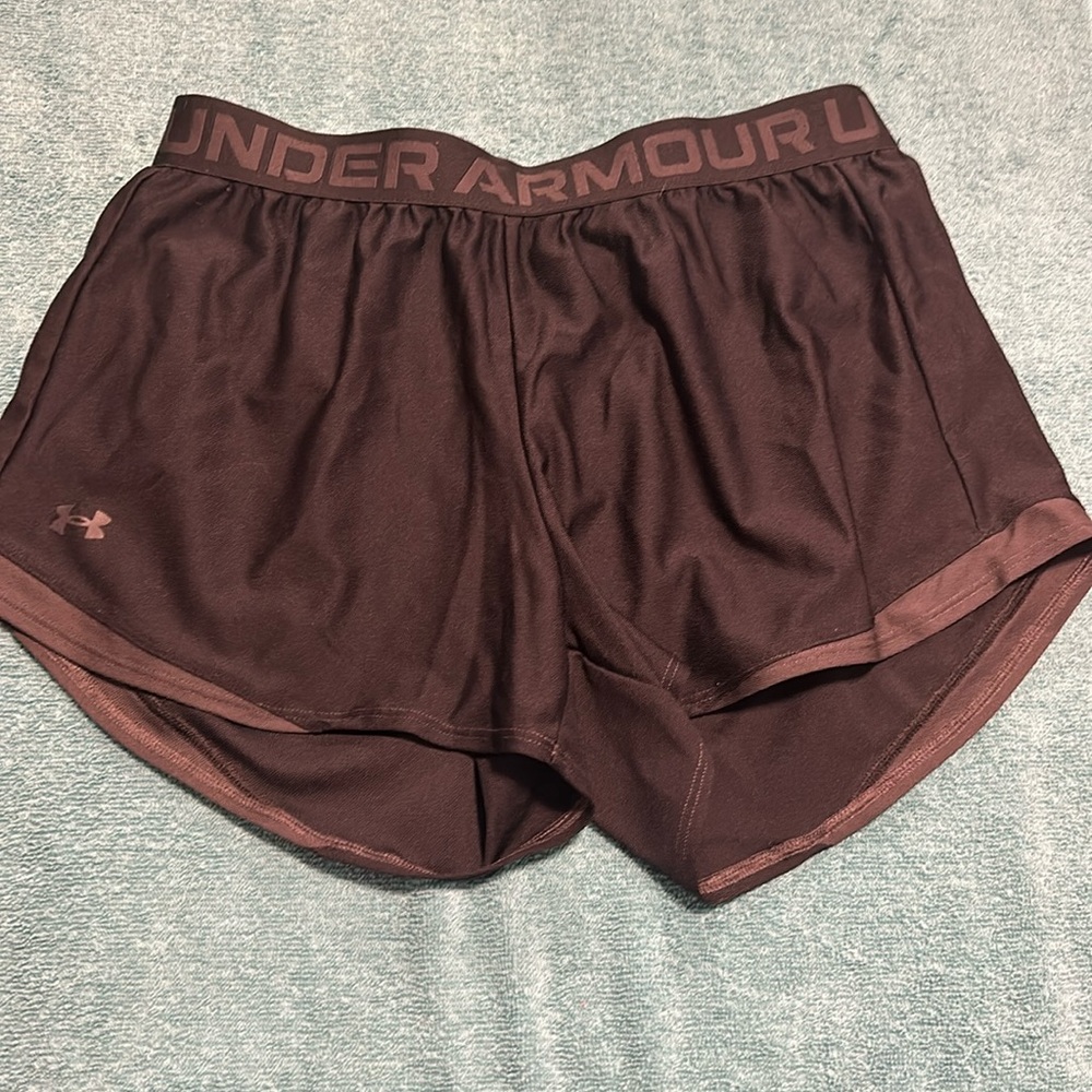 Under Armour size large black athletic shorts. Excellent condition!